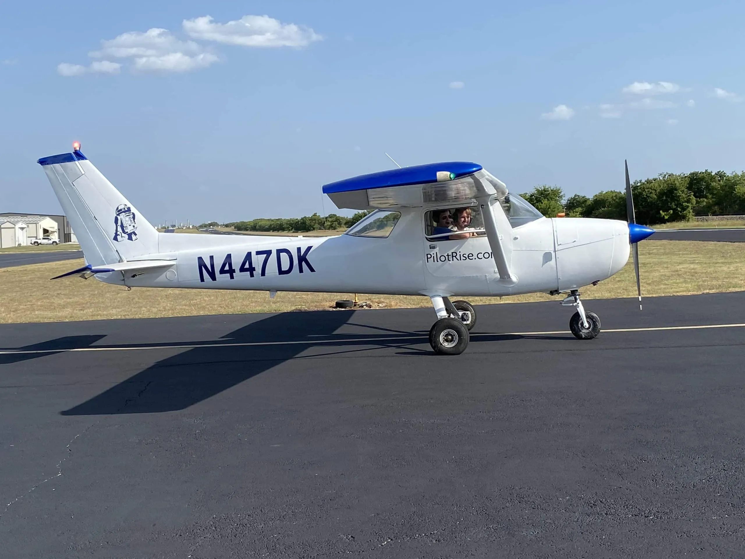 Book Flight Cessna 150 discovery aircraft at Pilot Rise